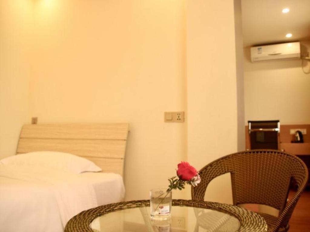 Greentree Inn Zhejiang Ningbo South Railway Station Express Hotel Exteriér fotografie